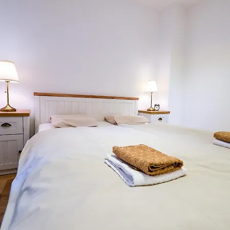 Apartment Platani *