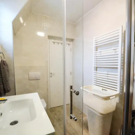 Platani Apartment *