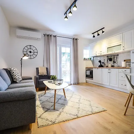 Apartment Platani *