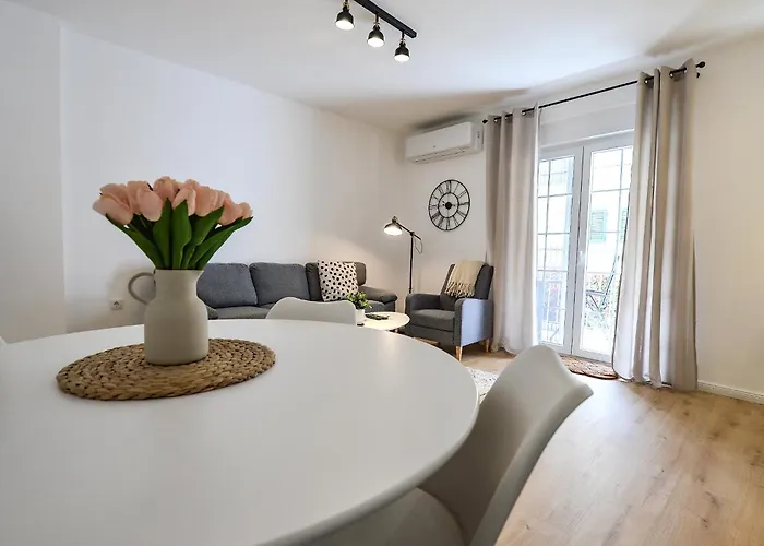 Platani تريبينيي